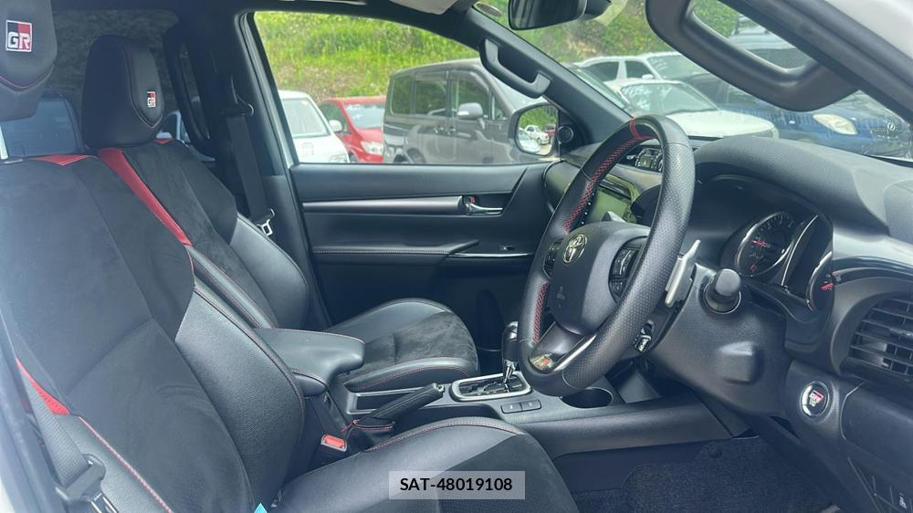 Toyota HILUX 2024 6983497-11
