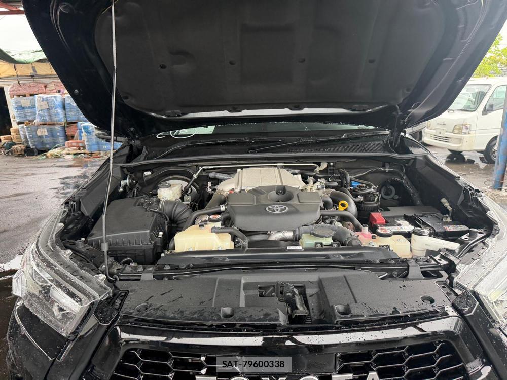 Toyota HILUX 2023 7013428-30