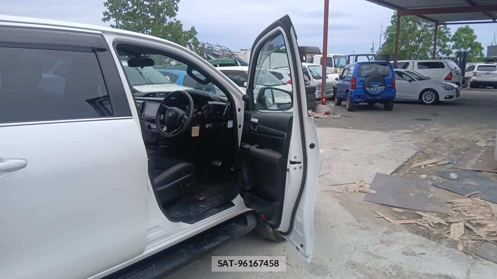 Toyota HILUX 2024 6983498-11