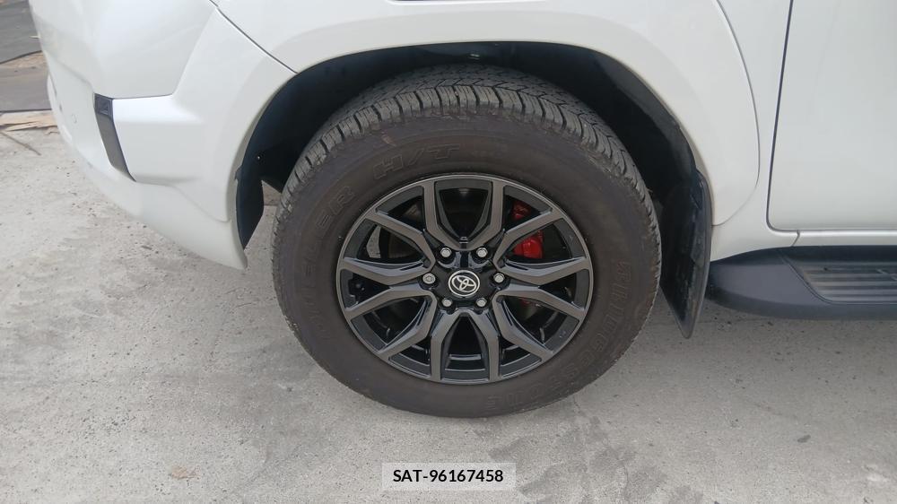 Toyota HILUX 2024 6983498-25