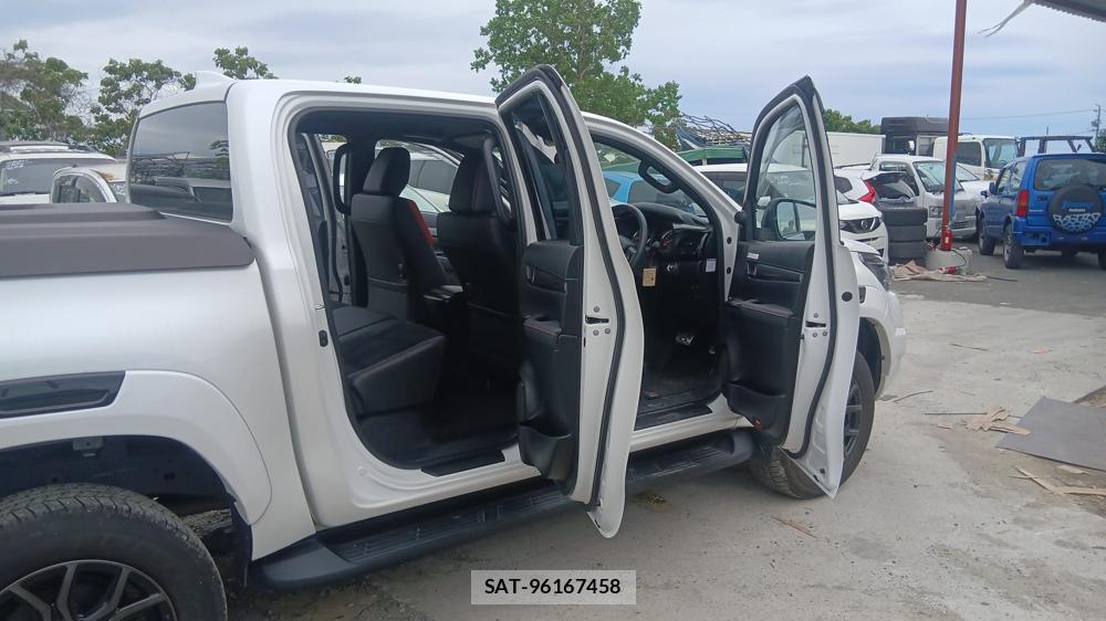 Toyota HILUX 2024 6983498-8