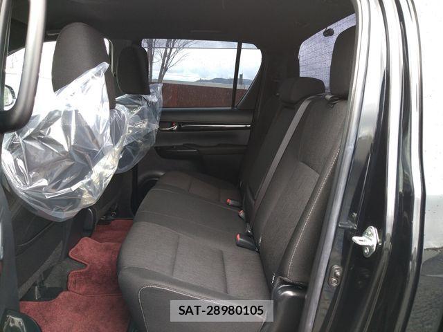 Toyota HILUX 2020-04 820280-23