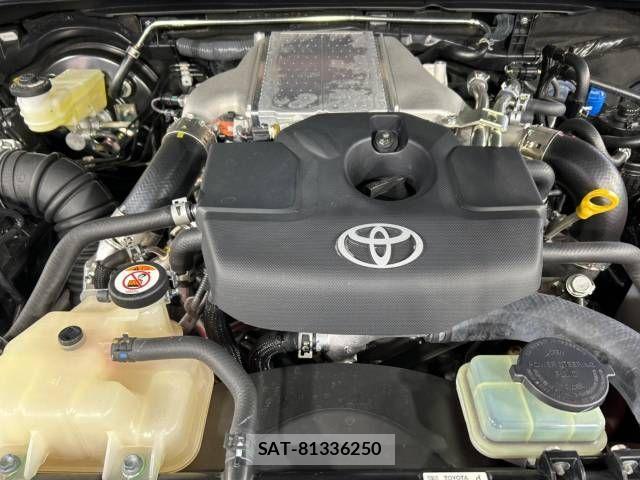 Toyota HILUX 2023-03 866613-17