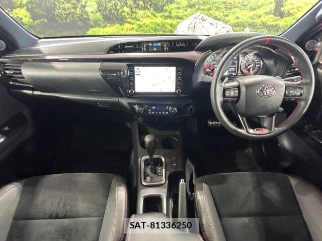 Toyota HILUX 2023-03 866613-1