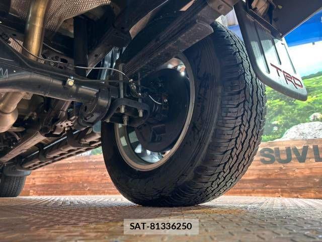 Toyota HILUX 2023-03 866613-19