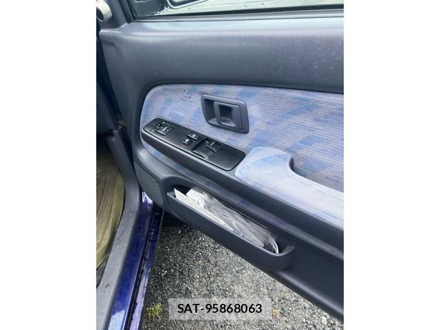 Toyota HILUX 1999-10 866600-17
