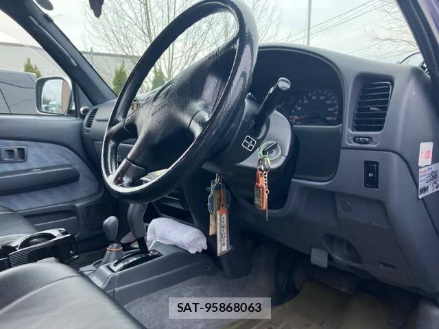 Toyota HILUX 1999-10 866600-19