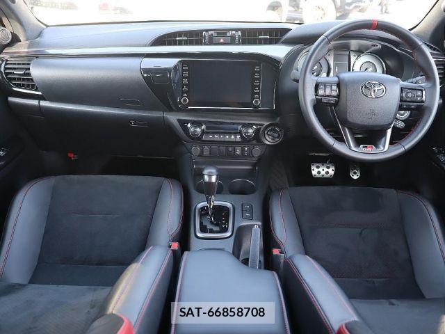 Toyota HILUX 2022-01 3832954-1