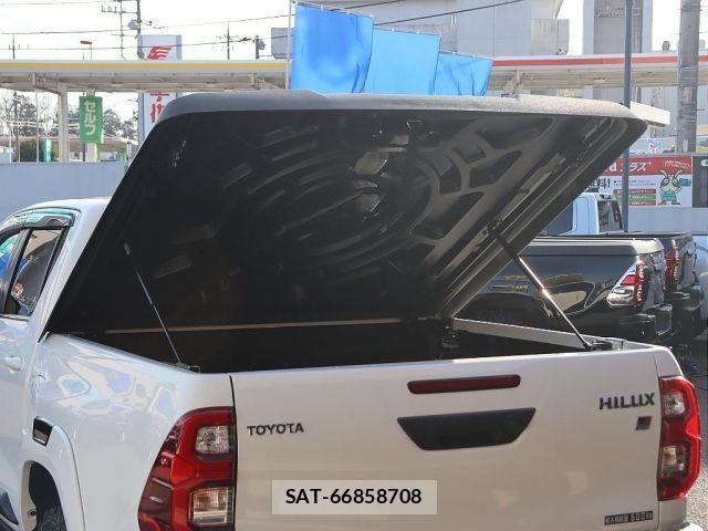 Toyota HILUX 2022-01 3832954-6