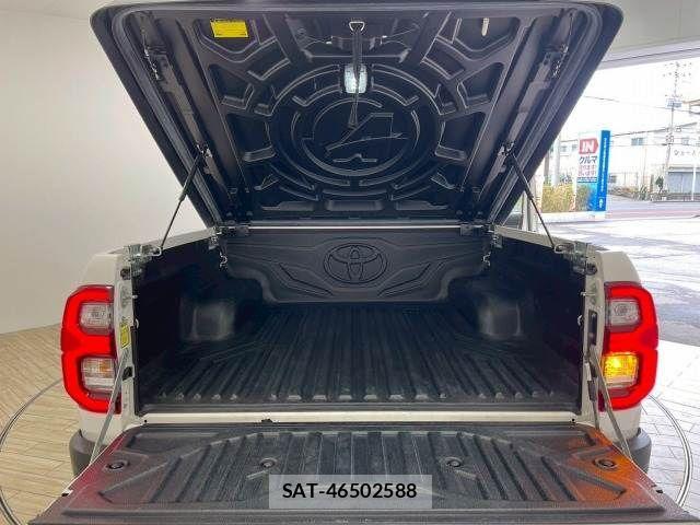 Toyota HILUX 2022-07 3906218-12
