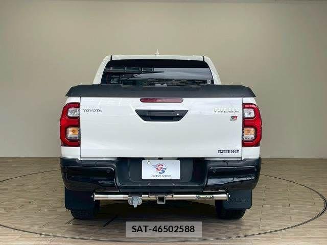 Toyota HILUX 2022-07 3906218-14