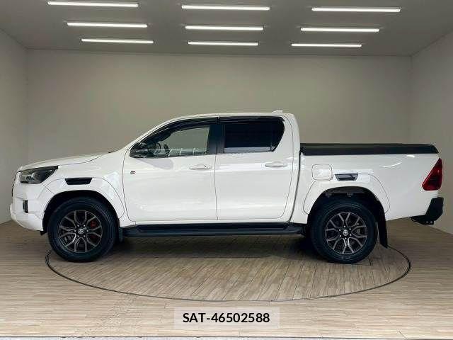Toyota HILUX 2022-07 3906218-15