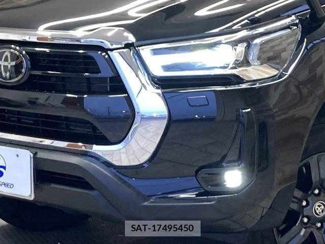 Toyota HILUX 2021-06 4421119-19
