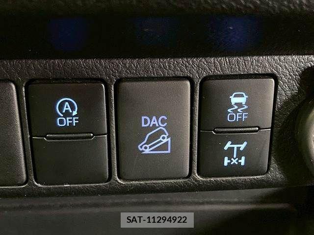 Toyota HILUX 2022-08 4754122-10