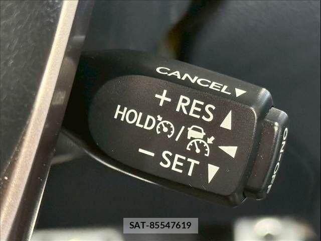 Toyota HILUX 2022-11 5869197-6