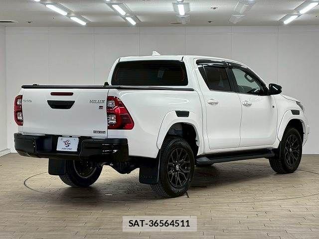 Toyota HILUX 2023-09 5869196-15