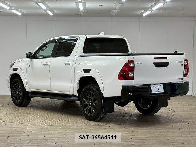 Toyota HILUX 2023-09 5869196-16