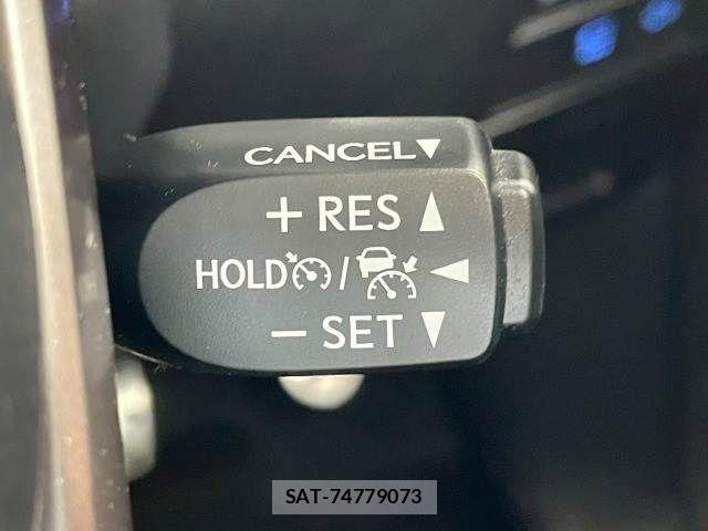 Toyota HILUX 2022-11 5869199-4