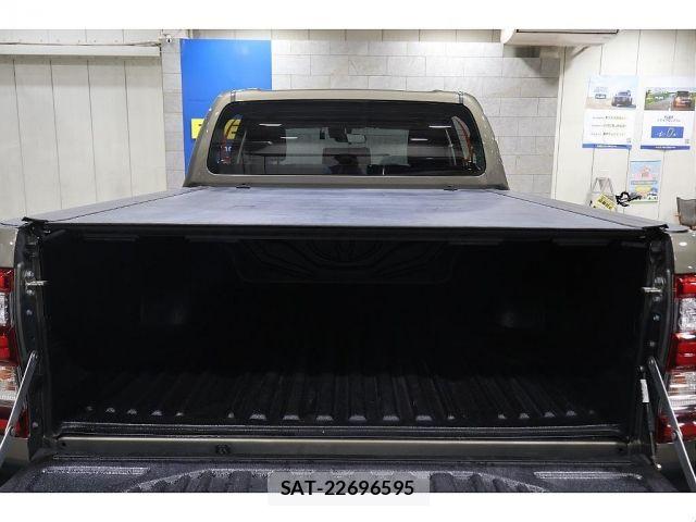 Toyota HILUX 2020-01 6244459-9