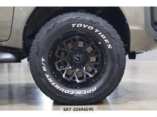 Toyota HILUX 2020-01 6244459-10