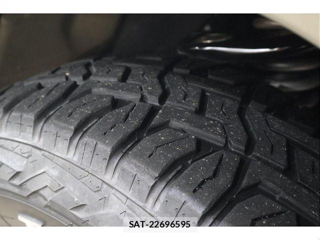 Toyota HILUX 2020-01 6244459-12