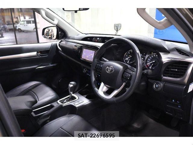 Toyota HILUX 2020-01 6244459-2