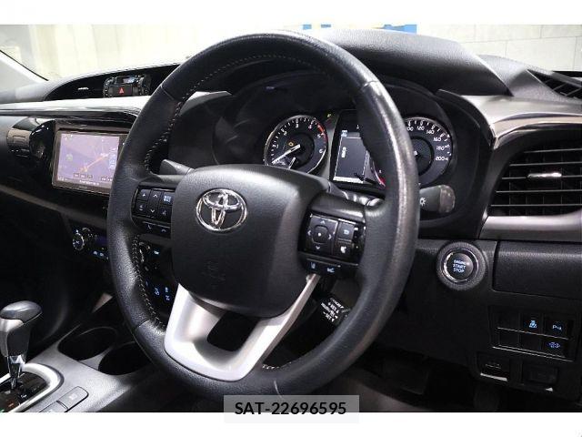Toyota HILUX 2020-01 6244459-3
