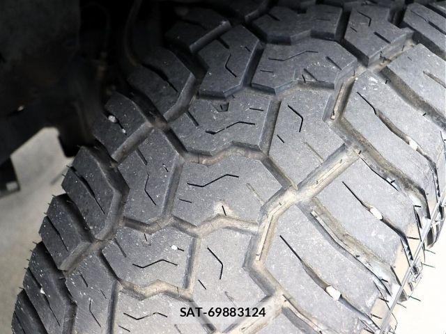 Toyota HILUX 2020-01 6264390-12
