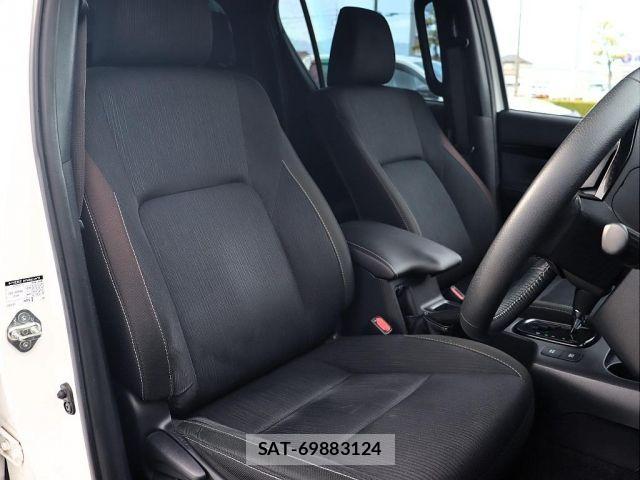 Toyota HILUX 2020-01 6264390-4