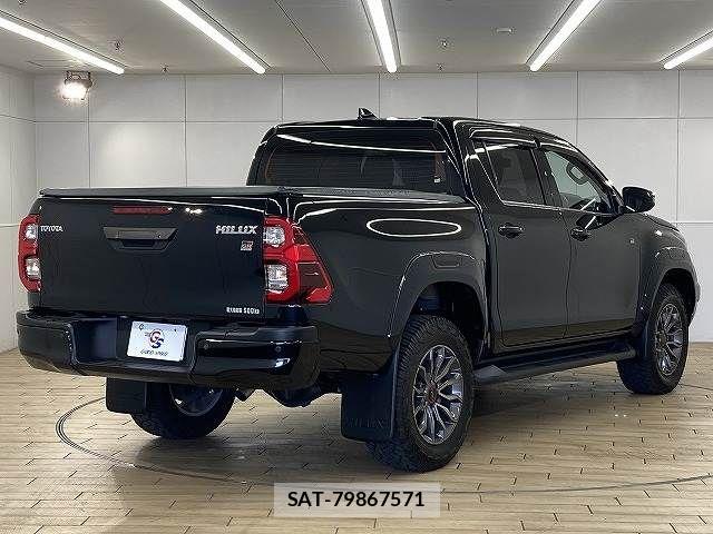 Toyota HILUX 2022-11 6545166-16