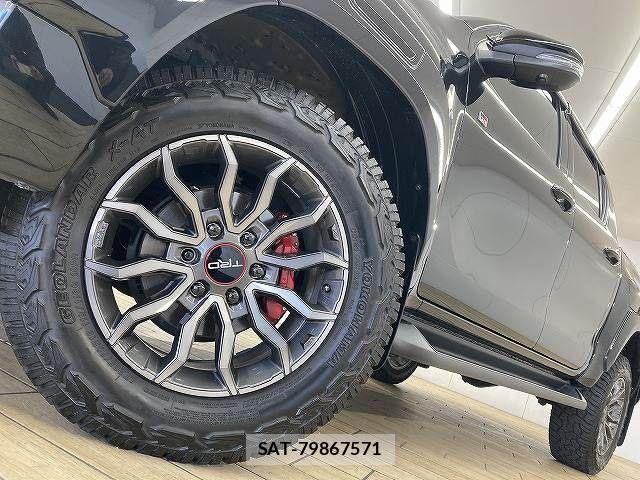 Toyota HILUX 2022-11 6545166-18