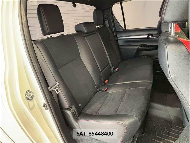Toyota HILUX 2022-04 6545183-9