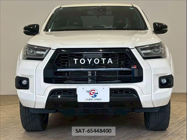 Toyota HILUX 2022-04 6545183-11