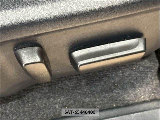 Toyota HILUX 2022-04 6545183-5