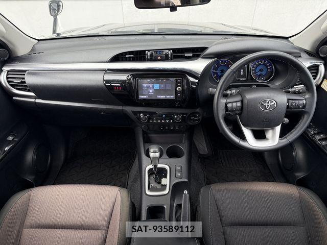 Toyota HILUX 2018-03 6612253-14