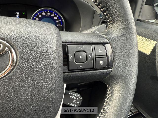 Toyota HILUX 2018-03 6612253-27