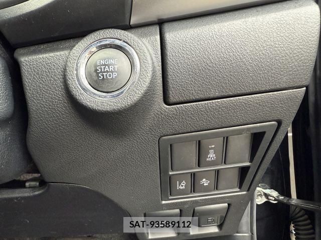 Toyota HILUX 2018-03 6612253-29
