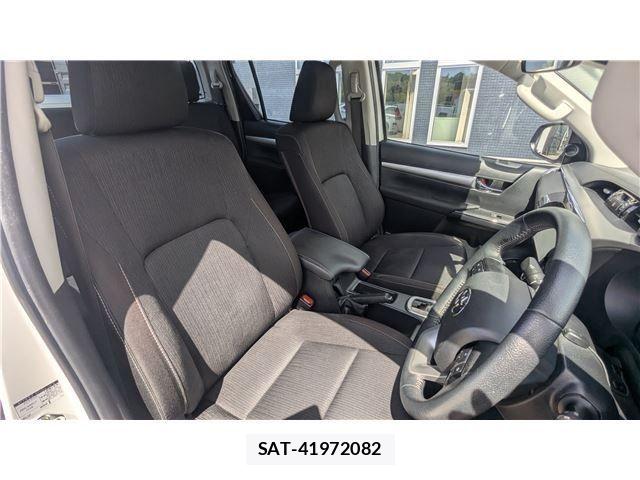 Toyota HILUX 2020-01 6612252-11