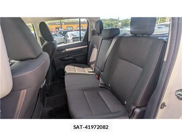 Toyota HILUX 2020-01 6612252-14