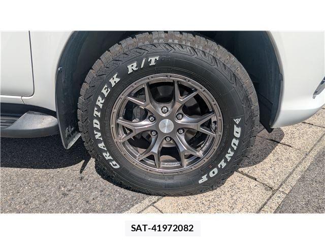 Toyota HILUX 2020-01 6612252-29
