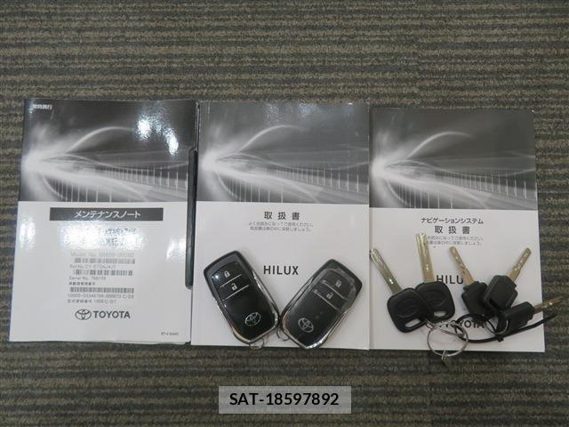 Toyota HILUX 2024-06 6612243-19
