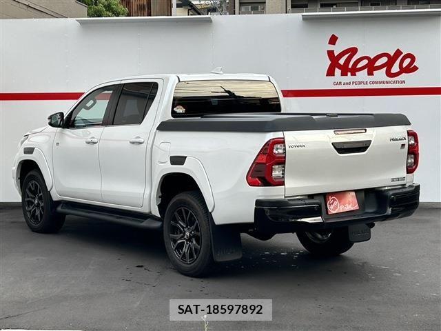 Toyota HILUX 2024-06 6612243-2