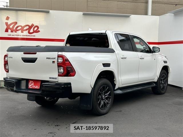Toyota HILUX 2024-06 6612243-3