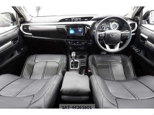 Toyota HILUX 2021-01 6612244-1