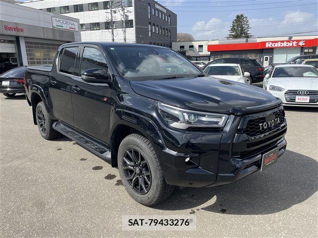 Toyota HILUX 2023-06 6716302-9