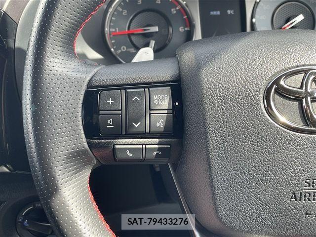 Toyota HILUX 2023-06 6716302-22
