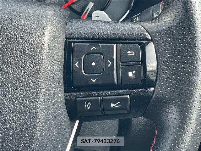 Toyota HILUX 2023-06 6716302-23