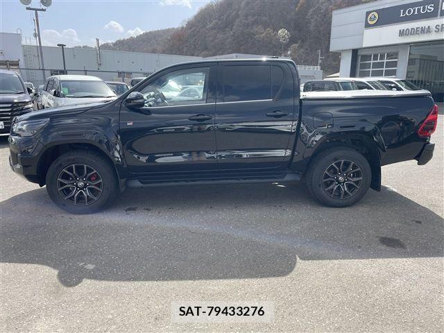 Toyota HILUX 2023-06 6716302-4