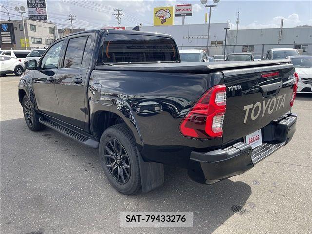 Toyota HILUX 2023-06 6716302-5