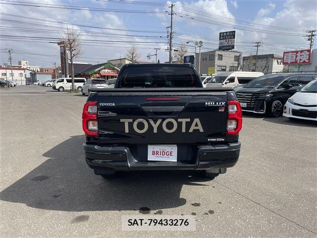 Toyota HILUX 2023-06 6716302-6